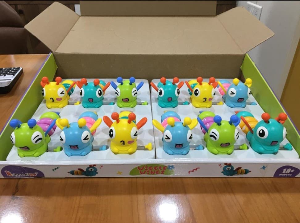 Kidoyz Wiggle Wings Caterpillar | Wiggling winged caterpillar toy | Pack of 1 | Color As Per Stock — view 5