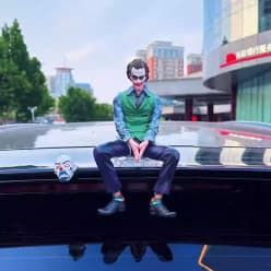 Hot Movie Joker Heath Ledger Clown Sitting Doll Car Doll Car Rear Roof Pendant Car Rear Exterior Ornaments Model Toys Gift 27cm(Joker Sitting)
