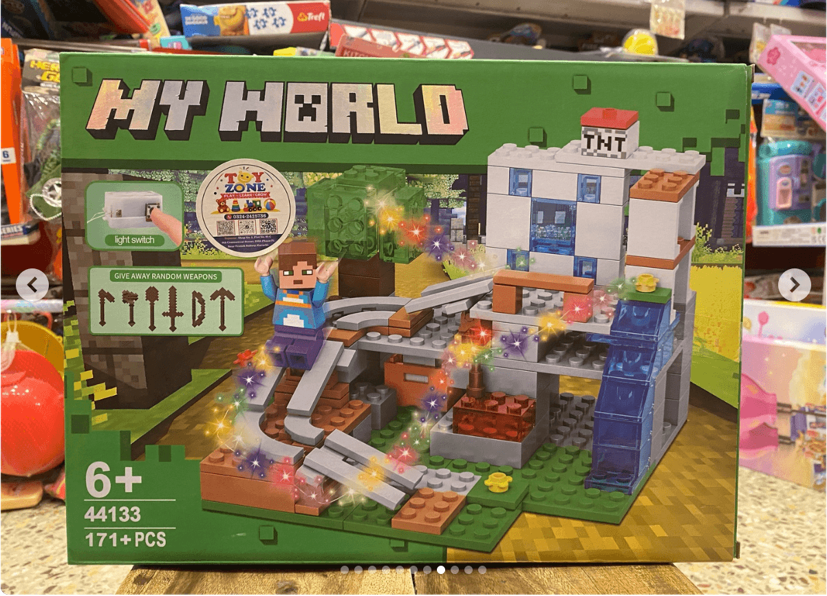 Lego Style Light Tree House Building Blocks Set 587+ Pcs | Pixel World Block Building Toy with Figures | Ages 6+ | Pack of 1 Set
