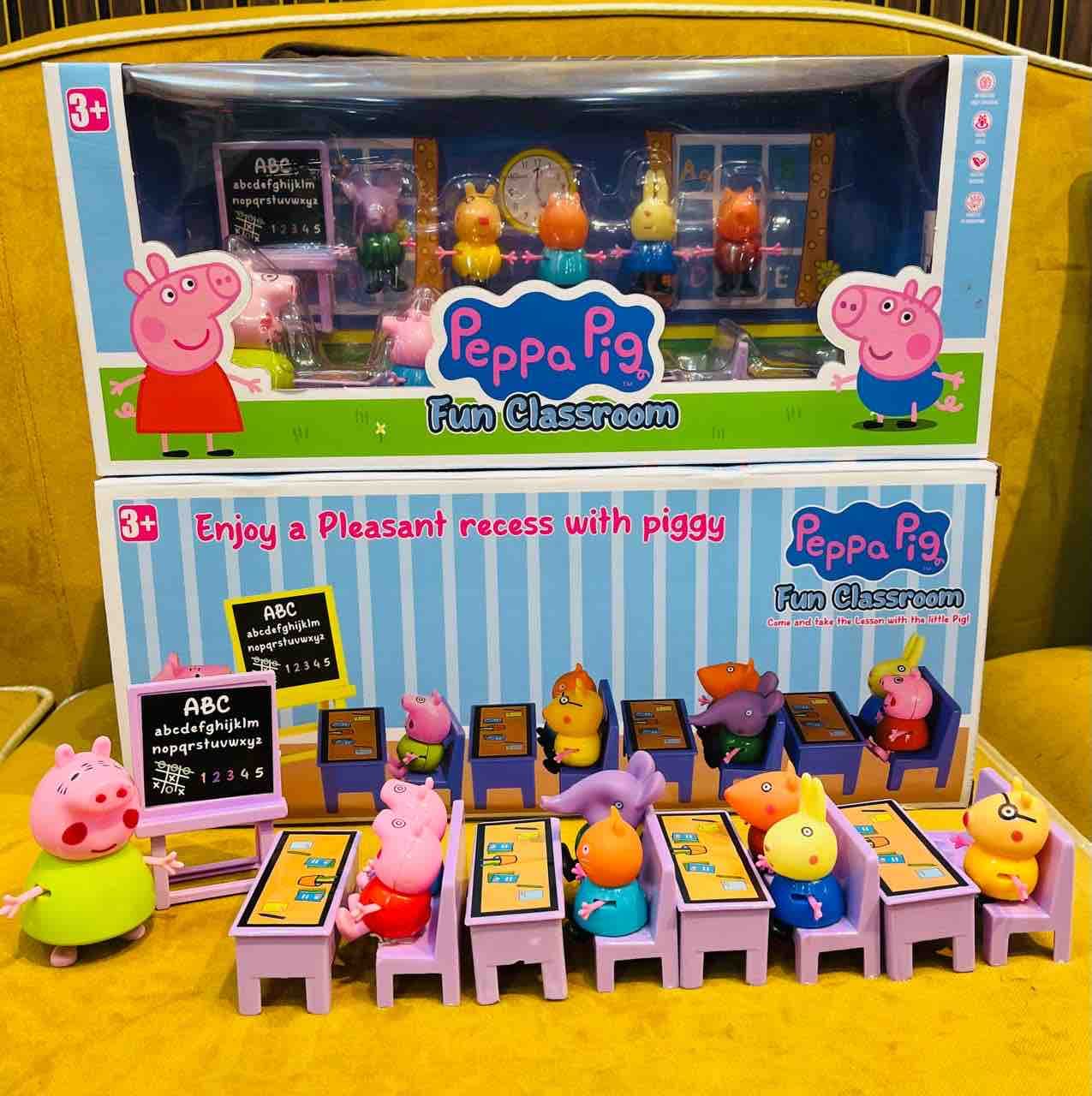 Kidoyz Peppa Pig Classroom Play Set for Kids | Pretend School Classroom Toy with Accessories | Educational Role Play & Imaginative Learning Set for Boys & Girls | Fun Birthday Gift