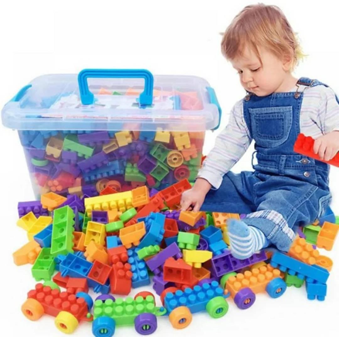 DIY Plastic Building Blocks for kids 3+ years 100+pcs  (Multicolor)